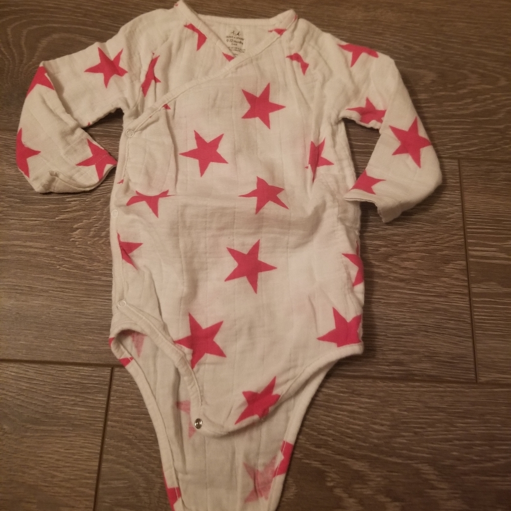 Star onesie EUC